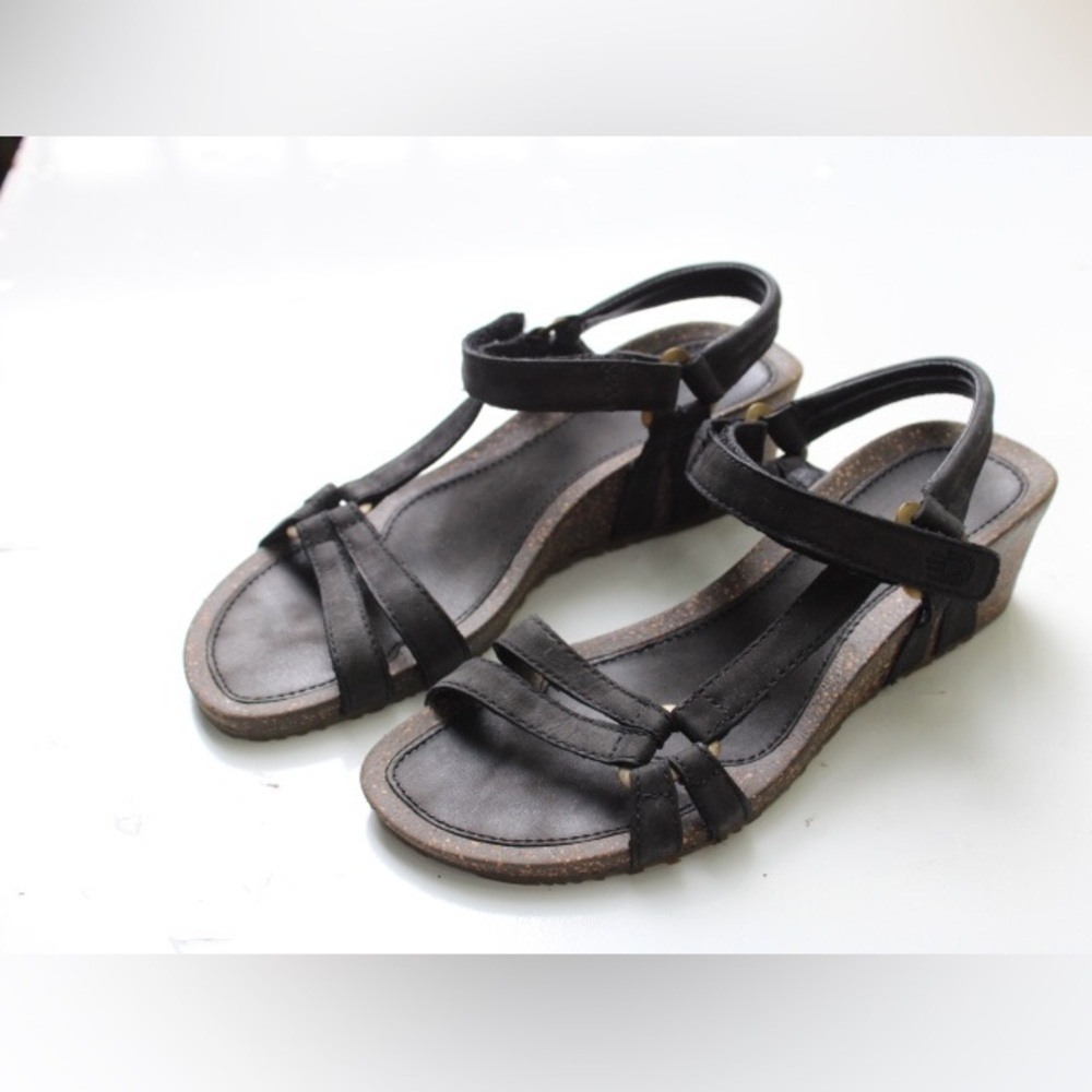 Teva Ysidro - Picture 7 of 13